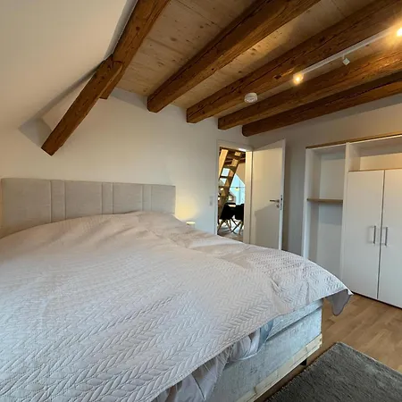 Schloss Espasingen 4 *